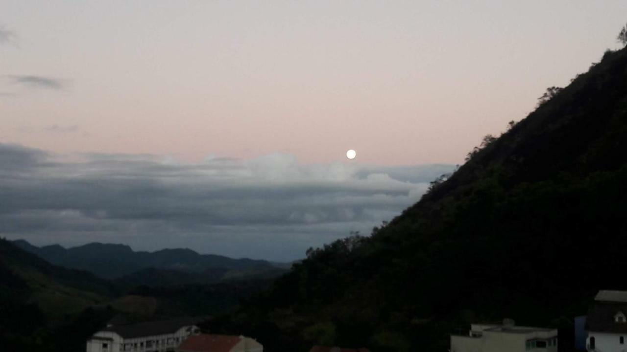 Cobertura Montanhas Homestay *